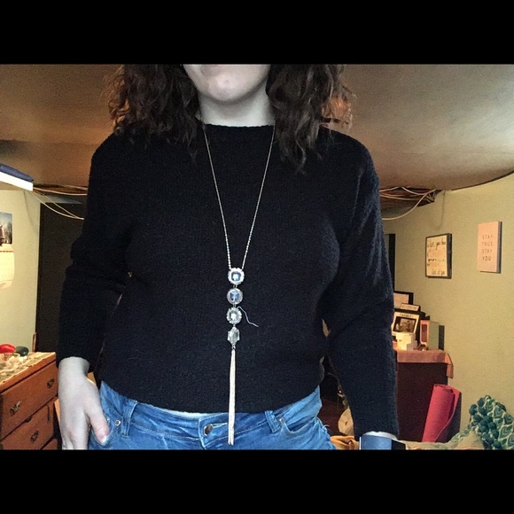 Long gold necklace - Picture 4 of 4